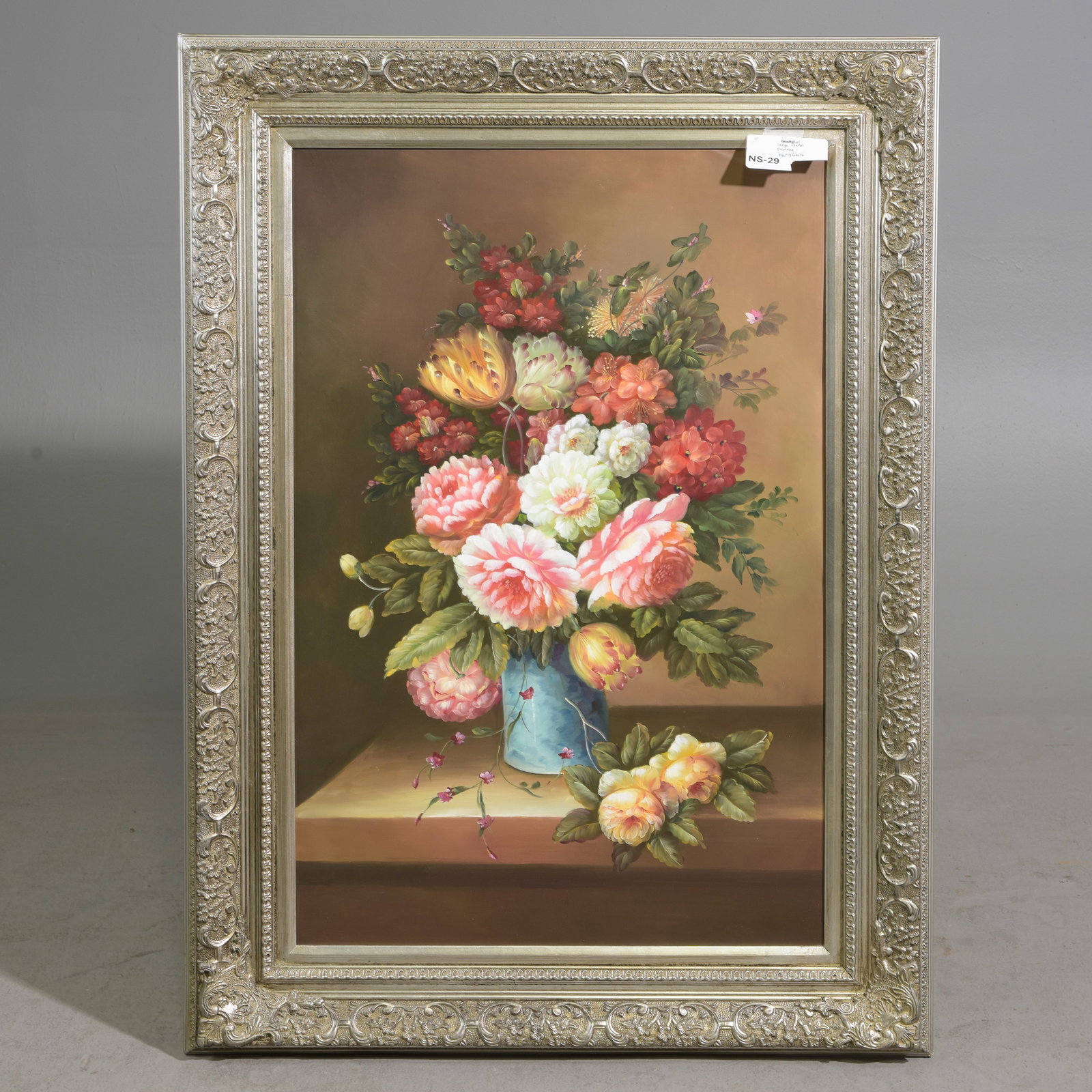 Framed Floral Still Life Art on Canvas: Framed Floral Still Life Art on Canvas - 45.25 in tall x 33.5 x 2, The work itself is 36 inches by 24 inches