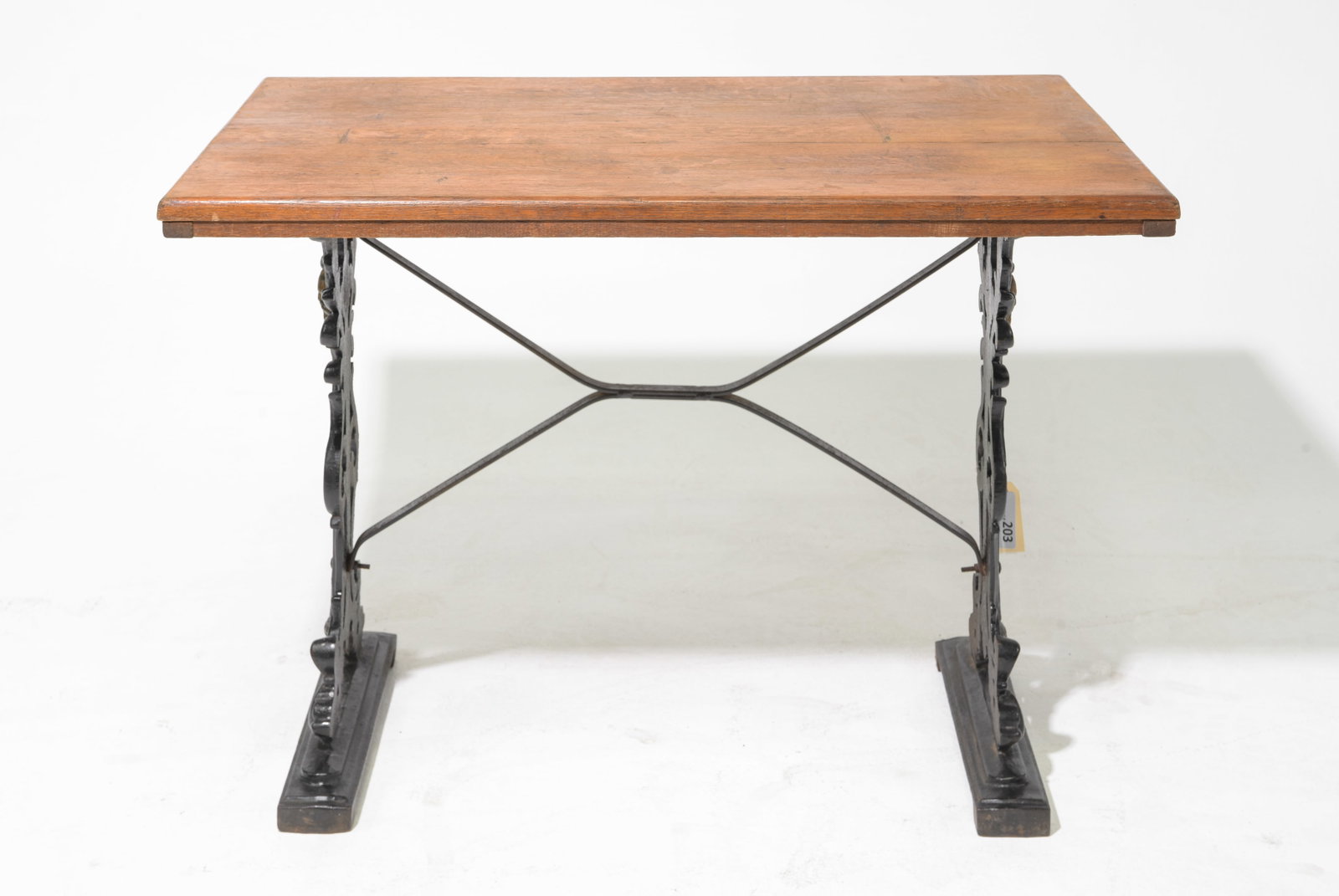 British Iron Base Pub / Bistro Table (1 of 3)
