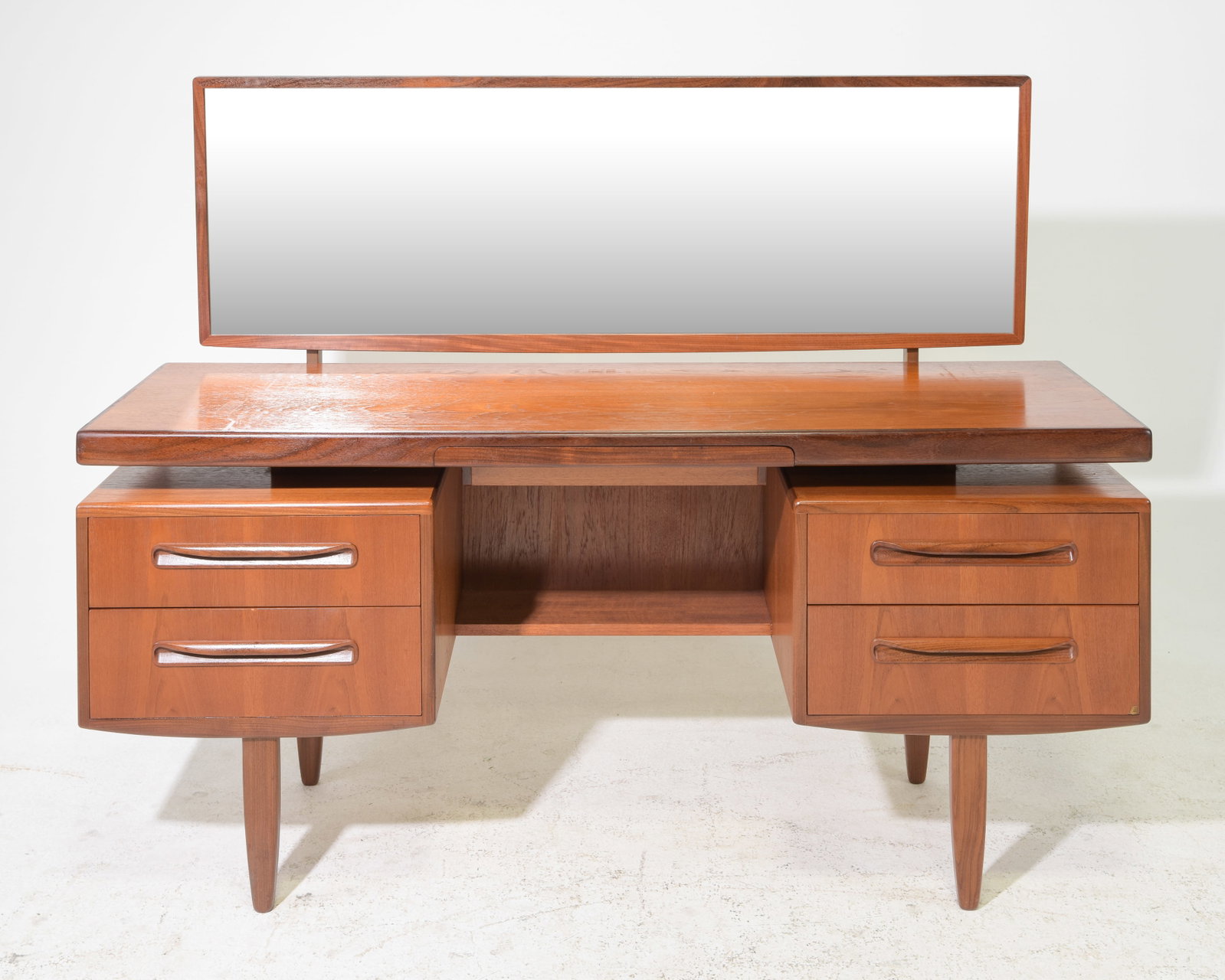 Mid Century G-Plan Fresco Dresser / Desk (1 of 7)