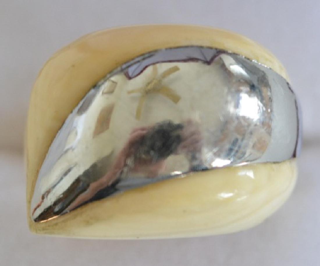Antique Ivory Metal Swoosh Wave Inlay Ring: Antique ivory, size 6.