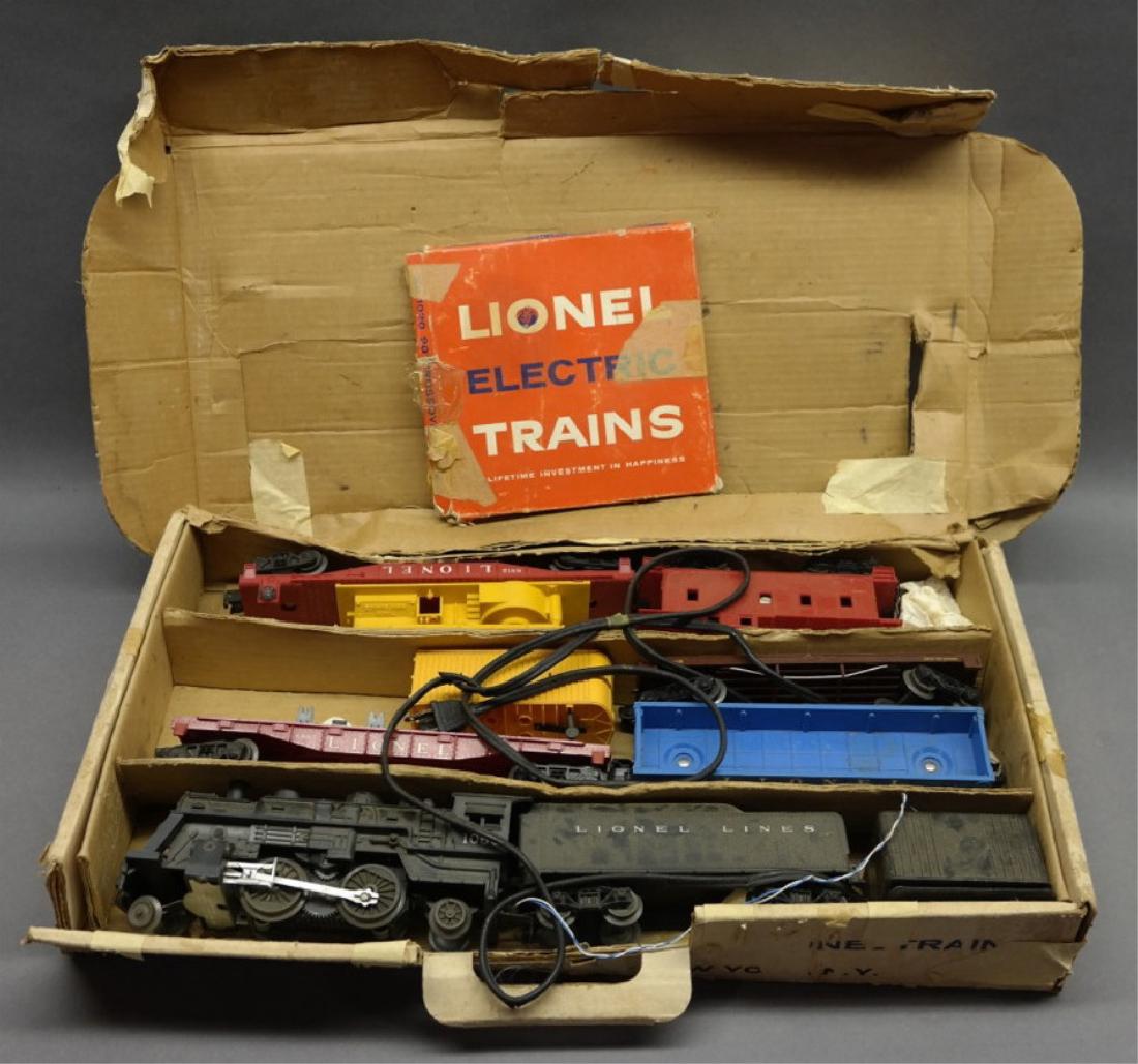 Lionel Steam Freight Train w/ Headlight in box (1 of 8)