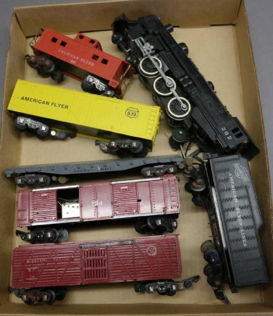 American Flyer 282 Engine, tender, Livestock Cars (1 of 9)