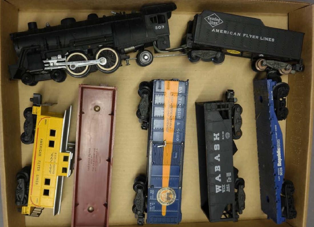 American Flyer 303 Engine w/Cars + B&O Box Car (1 of 11)