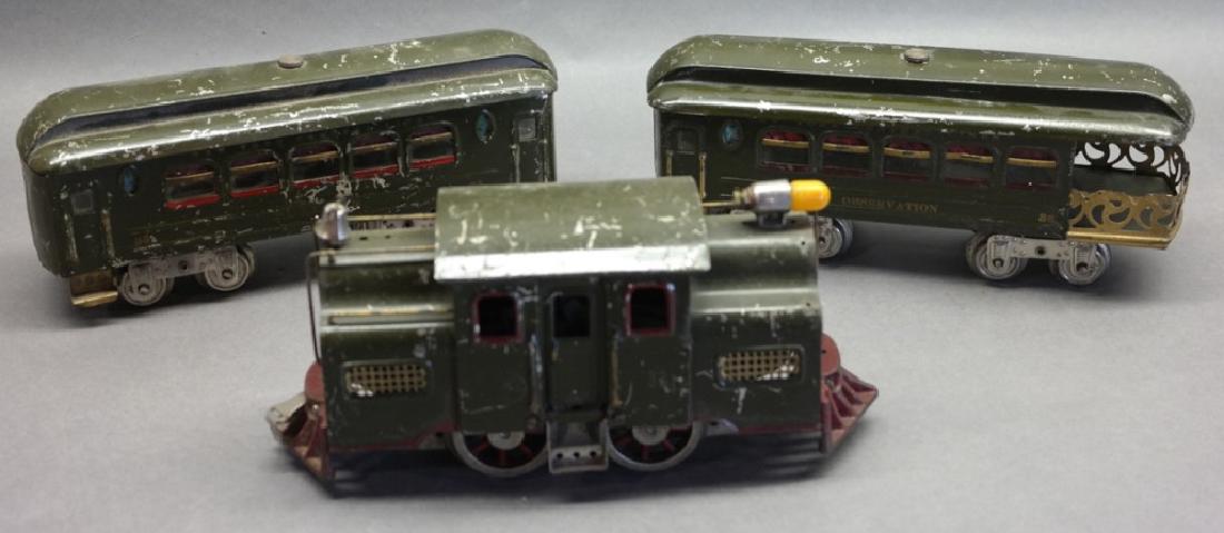 Lionel Pre-War Train Engine 33, Pullman-dark green (1 of 10)