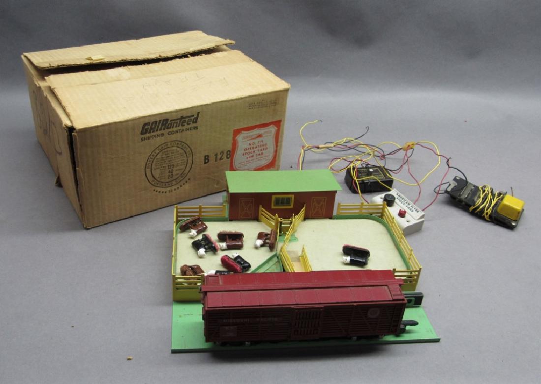 American Flyer Stock Yard with Cattle Car in Box (1 of 5)