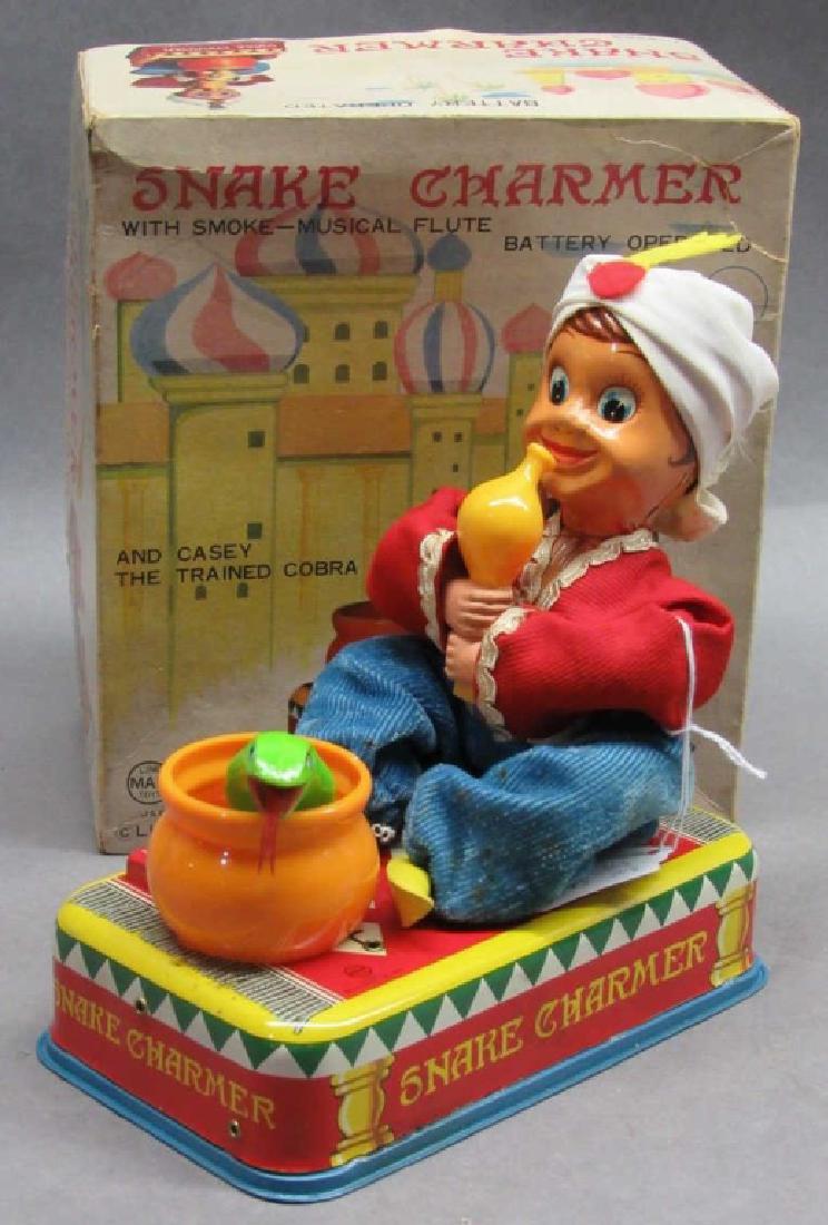 Linemar Snake Charmer Battery Op Toy in box (1 of 8)
