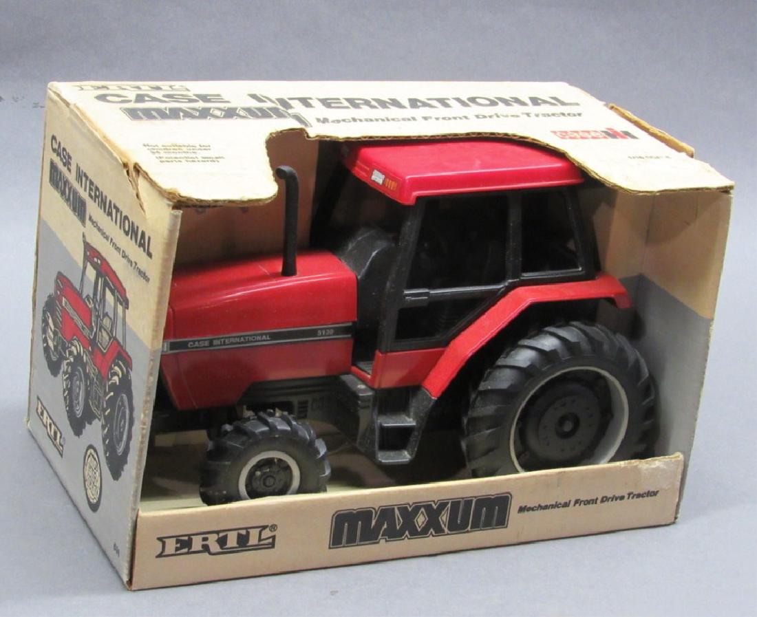 Ertl Case IH 5130 MFD Tractor  1990 Original Box (1 of 7)
