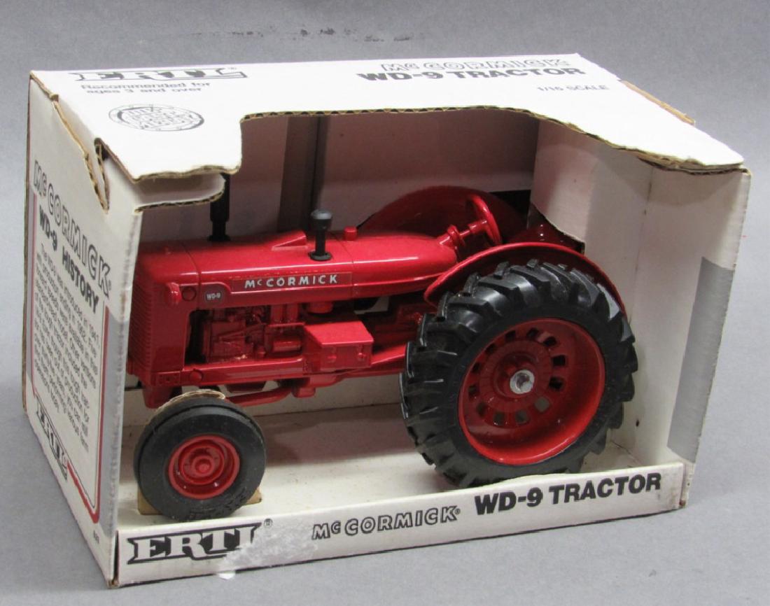 Ertl IH McCormick WD-9 Tractor  Orig Pkg 1995 (1 of 5)