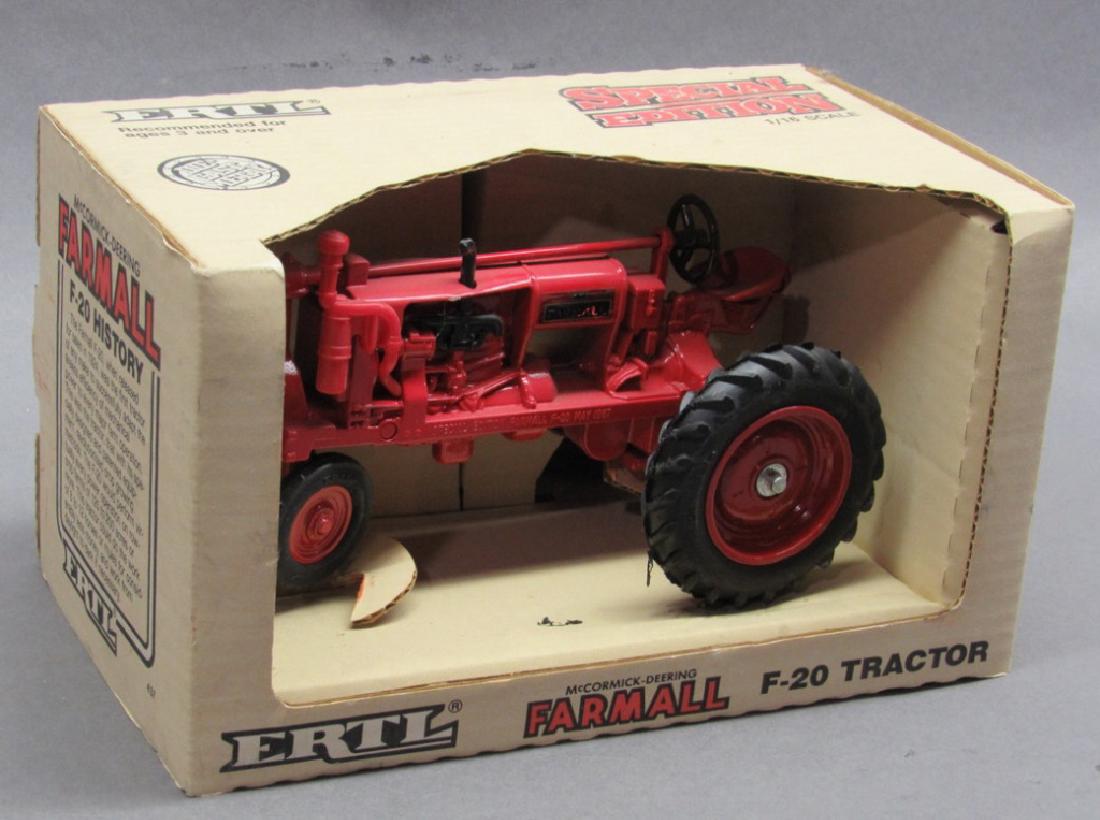 Ertl McCormick Deering Farmall F-20 Tractor Orig P (1 of 7)