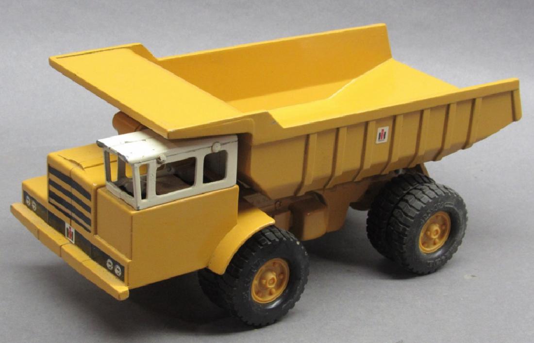ertl dump truck