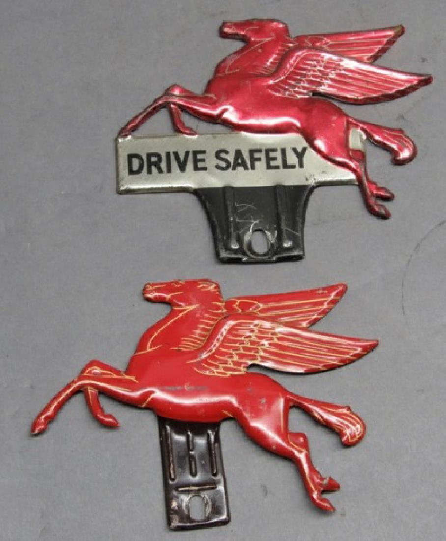 Lot of 2 Flying Horse Mobil License Plate toppers (1 of 5)