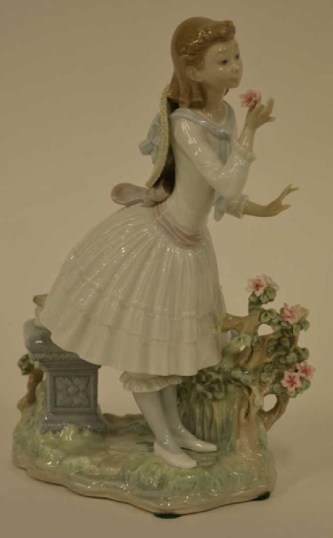 Lladro "Exquisite Scent" Figurine #1313 MIB (1 of 4)
