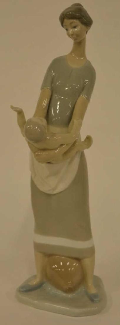 Lladro "Mother And Child" Figurine #4575 (1 of 3)