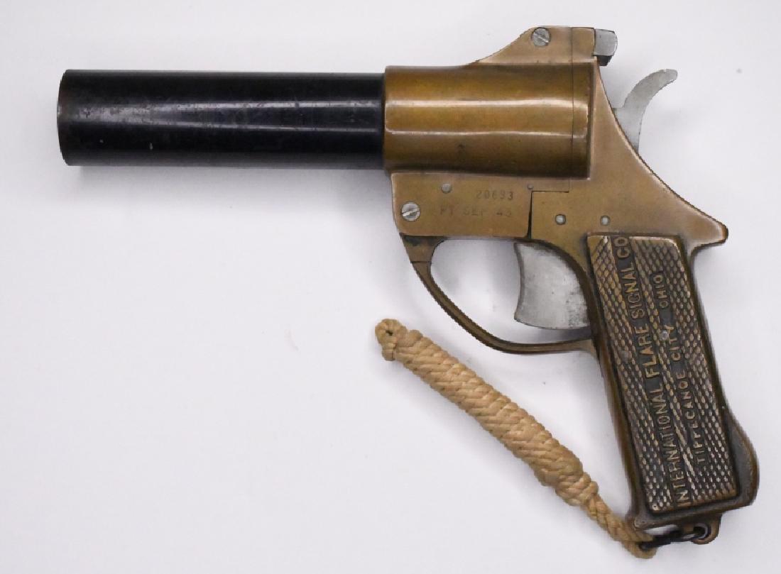 WWII International Flare Signal Co. Flare Gun