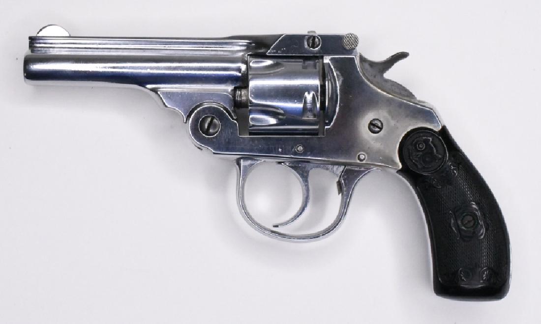 Iver Johnson DA32 Top Break .32 S&W Revolver: Nice Iver Johnson DA32 Top Break .32 S&W Five-Shot Revolver with 3" barrel. The nickel finish pistol is in nice condition, one grip has a crack at the base. SN:E52437. FFL required for transfer. (522-