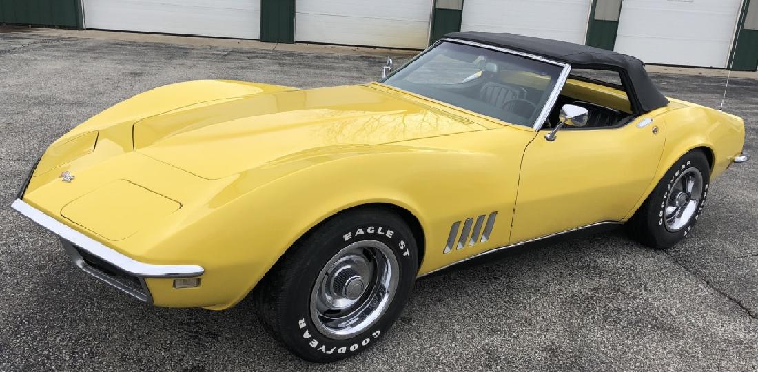 1968 Chevrolet Corvette Convertible (1 of 19)