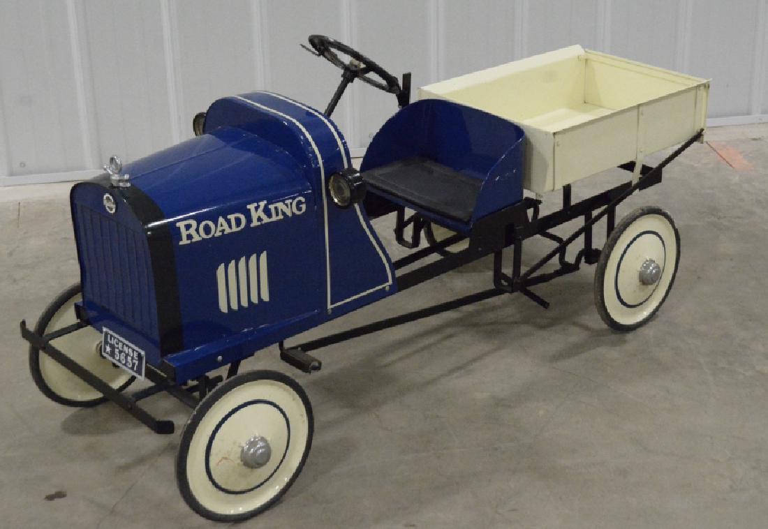 Studebaker "Road King" Pedal Dump Truck (1 of 6)