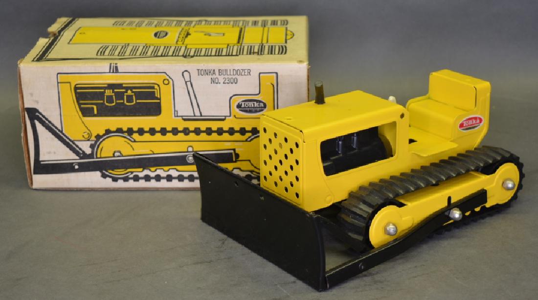 old tonka bulldozer