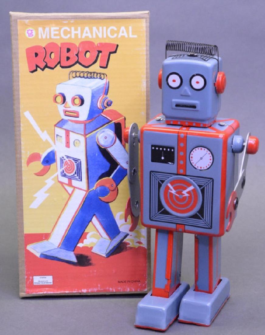Schylling Wind Up Robot: Contemporary Schylling tin litho wind up Robot. New in the box. Box in nice condition with some light wear and unglued sides