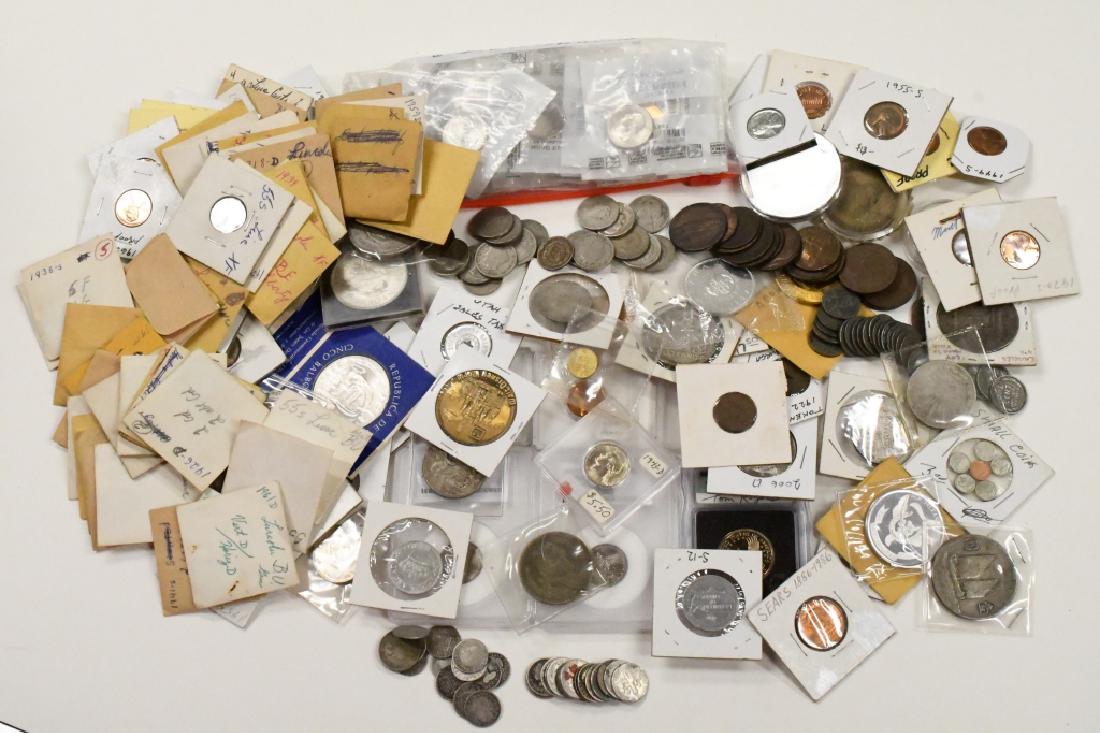 Large Lot of US and Foreign Coins (1 of 8)