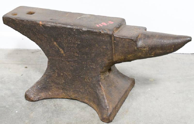 M&h Armitage Mouse Hole 119 1/2 Lb Anvil