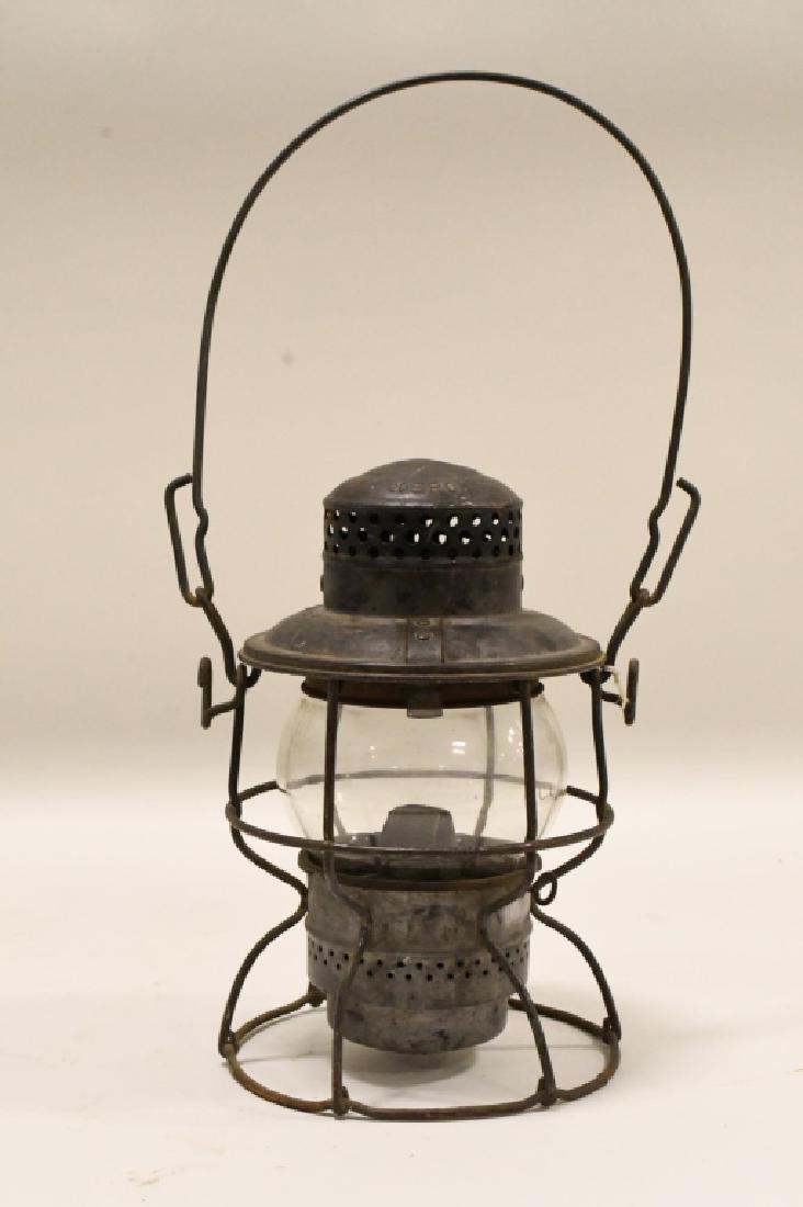 Vintage Adlake A.C.L. Railroad Lantern (1 of 6)