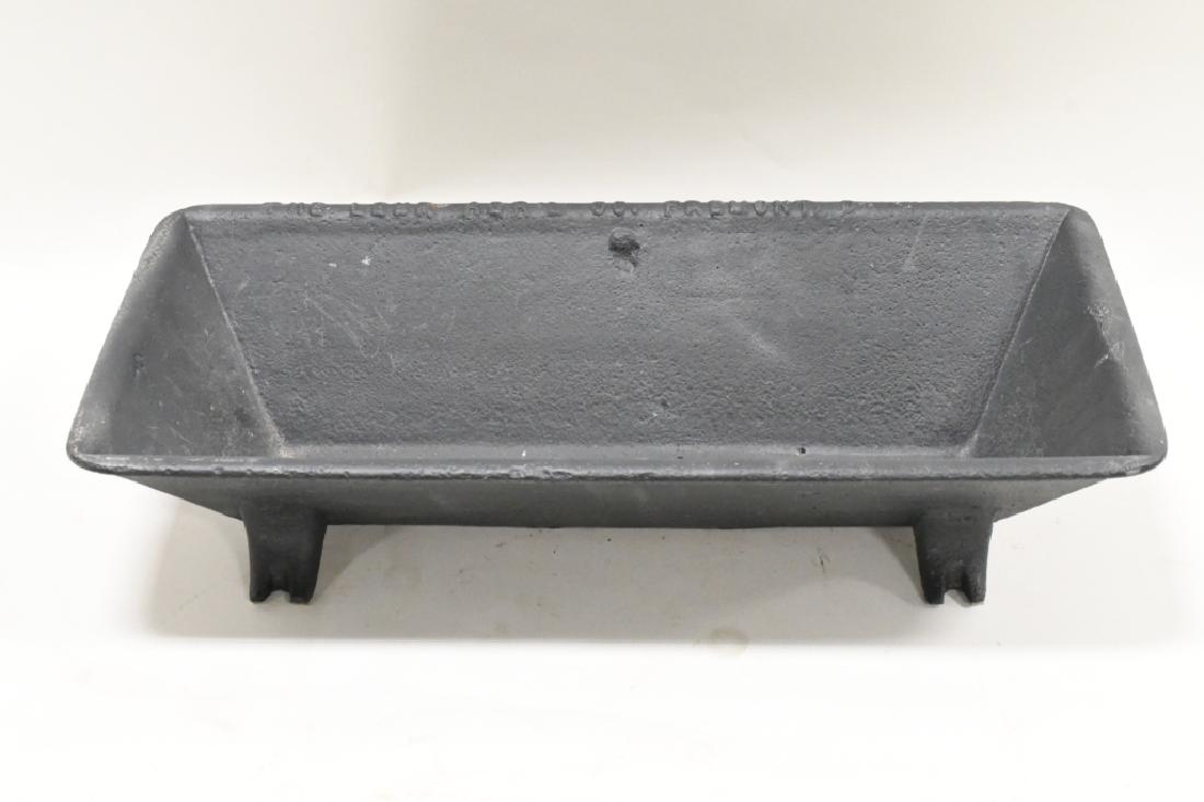 Vintage Lehr Cast Metal Hog Trough: Nice vintage Lehr cast metal hog trough. Nice condition with repaint. Measures approximately 23" across by 11" deep by 5 1/2" tall