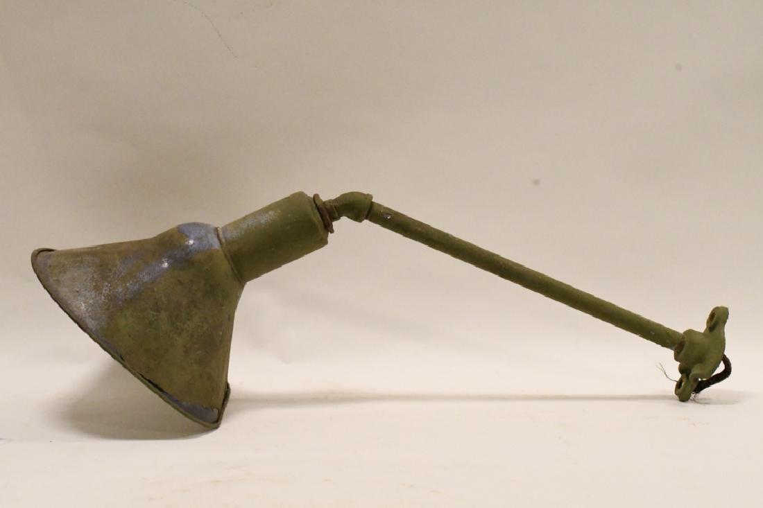 Vtg Industrial Outdoor Wall Mount Light Fixture (1 of 6)