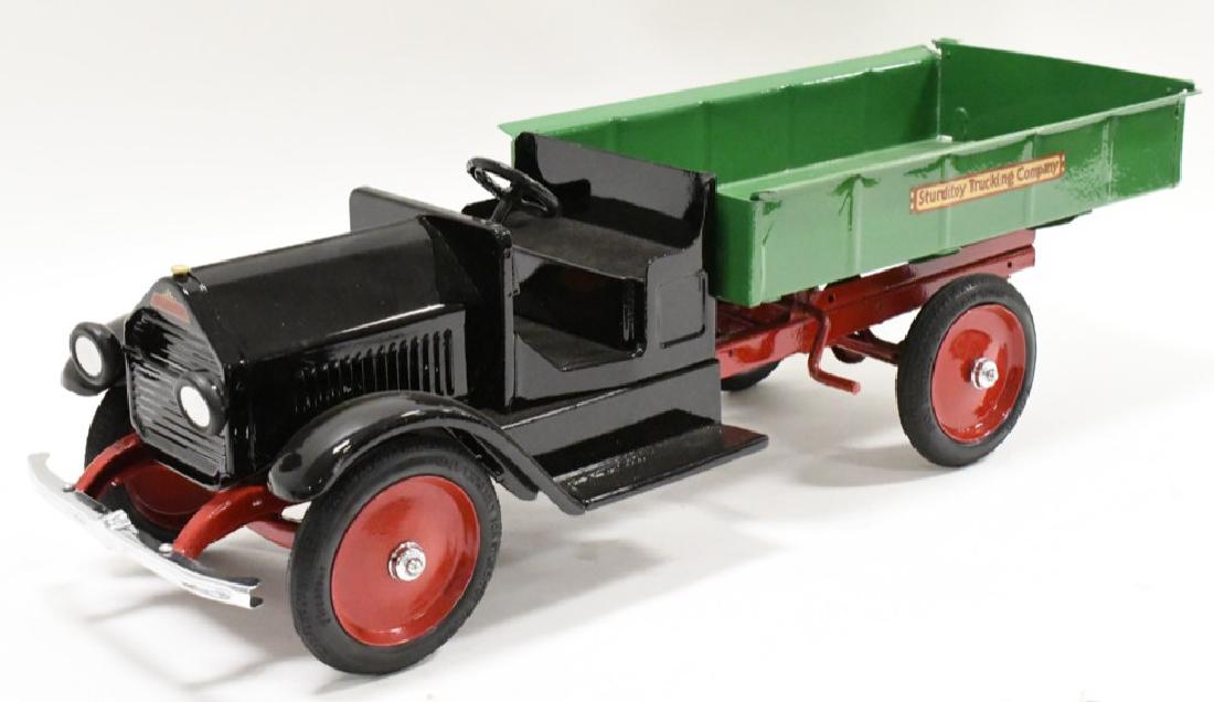Restored 1928-1930 Sturditoy Deluxe Dump Truck (1 of 7)