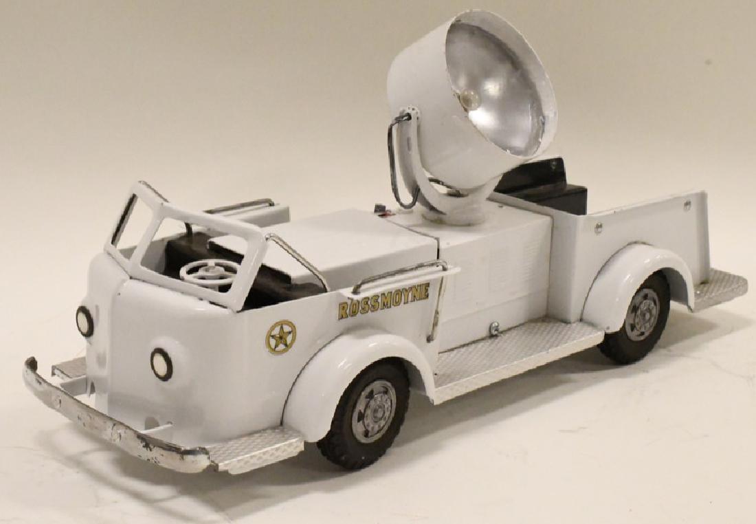 Restored 1950 Doepke Model Toys Search Light Truck (1 of 5)