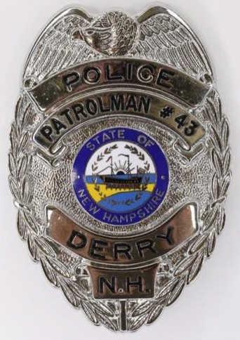 Obsolete Derry New Hamphire Patrolman Badge No. 43 (1 of 2)