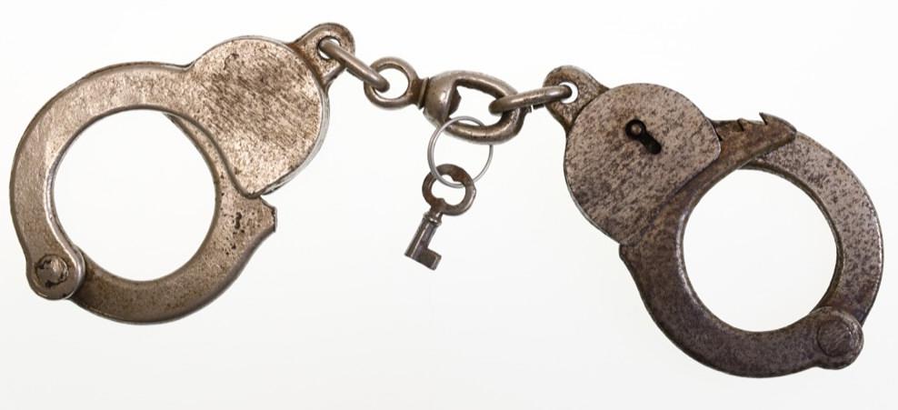 Early Bokin Handcuffs With Key (1 of 4)