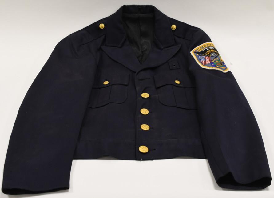 Vintage Valparaiso Indiana Police Uniform Jacket: Very nice original vintage Valaparaiso Indiana Police jacket. Very nice condition with expected wear from use and age. Displays very well with heavy embroidered Valparaiso Police patch. Made by Capito