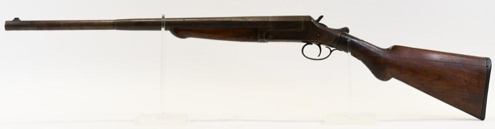 Central Arms Co. No.812 Single Shot 16 Ga. Shotgun: Central Arms Company No. 812 single shot shotgun in 16 gauge. The shotgun has a 24" barrel and is in fair used condition with wear. SN:20. FFL required for transfer. (629-3)