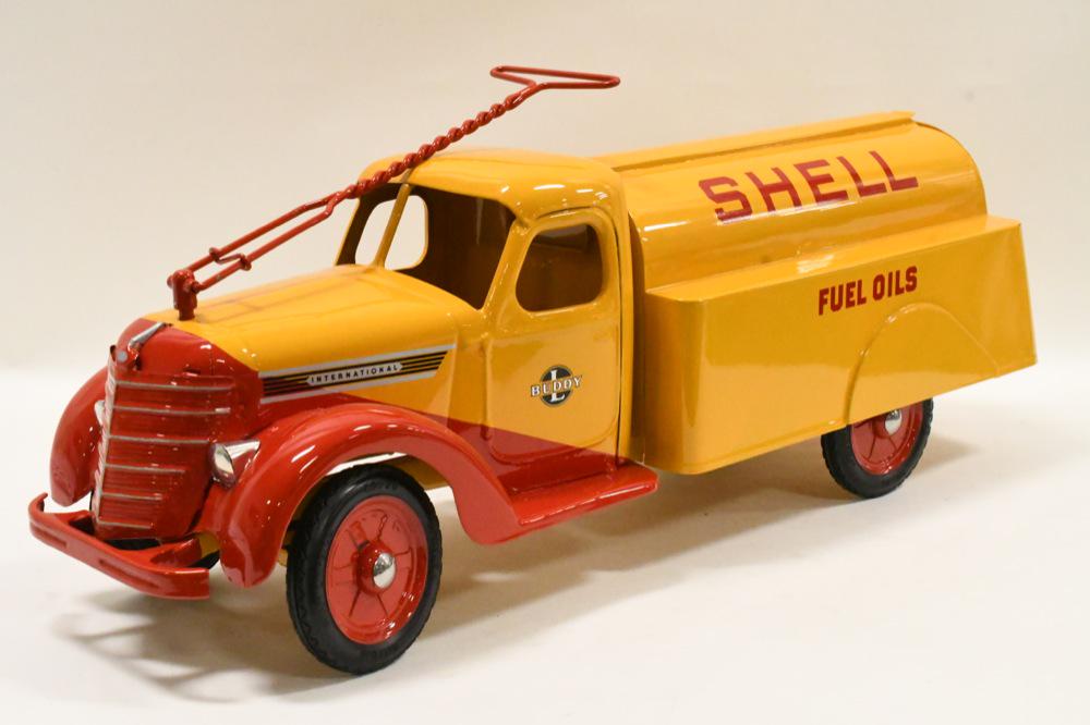 Restored Buddy L International Shell Oil Tanker (1 of 9)