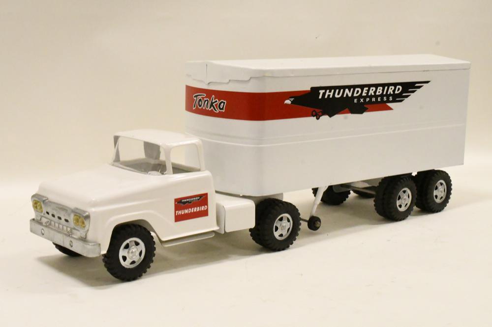 Restored Tonka Thunderbird Express Tractor Trailer (1 of 5)