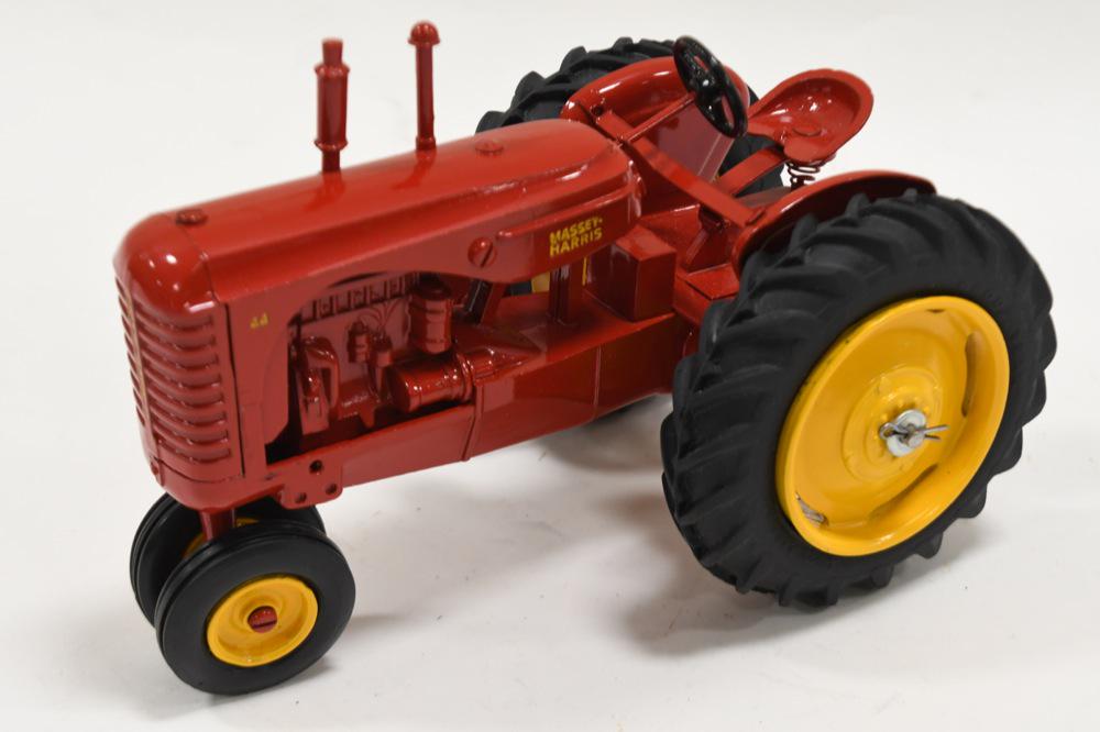 Reuhl Massey Harris 44 Tractor (1 of 4)