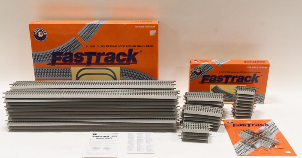 58 Piece Lot Of Lionel Fastrack Track & Switches (1 of 5)
