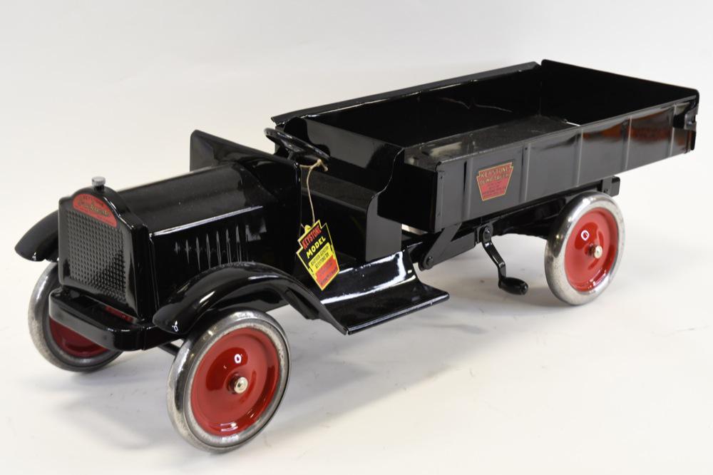 Restored Keystone Packard Dump Truck (1 of 5)