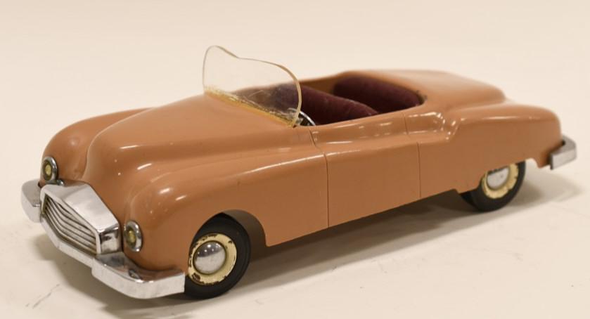 Steer-O-Toy Plastic & Metal Kaiser-Frazer Car (1 of 5)