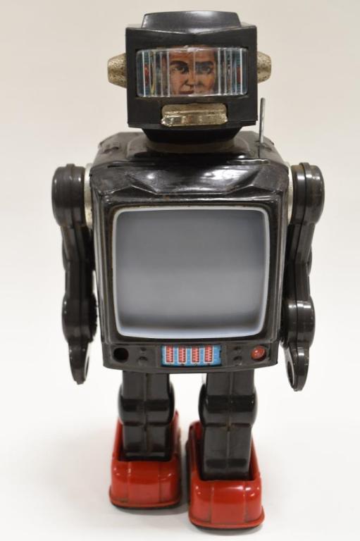 Vintage Horikawa Japan Tin Battery Operated Robot (1 of 5)