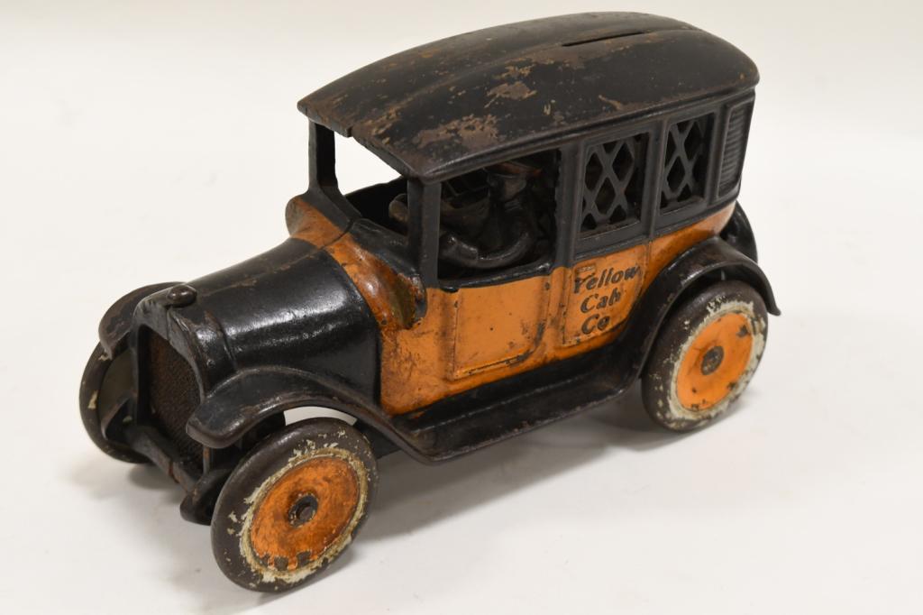 Arcade Yellow Cab Bank (1 of 5)