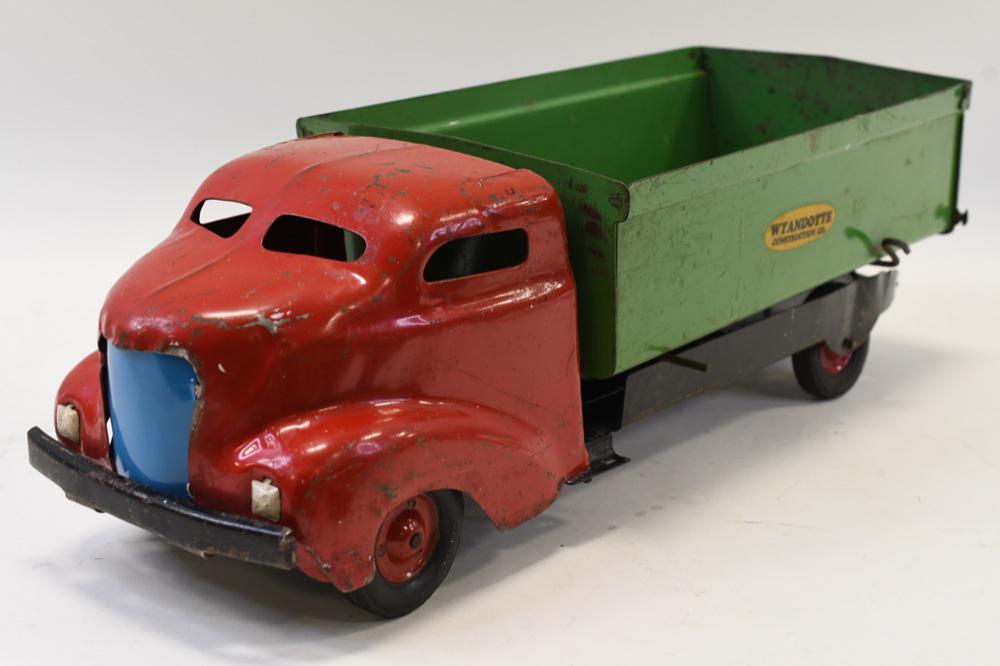 Wyandotte Construction Company Dump Truck (1 of 5)