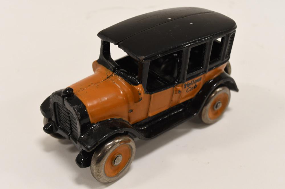 Arcade No. 3 Yellow Cab Taxi (1 of 5)