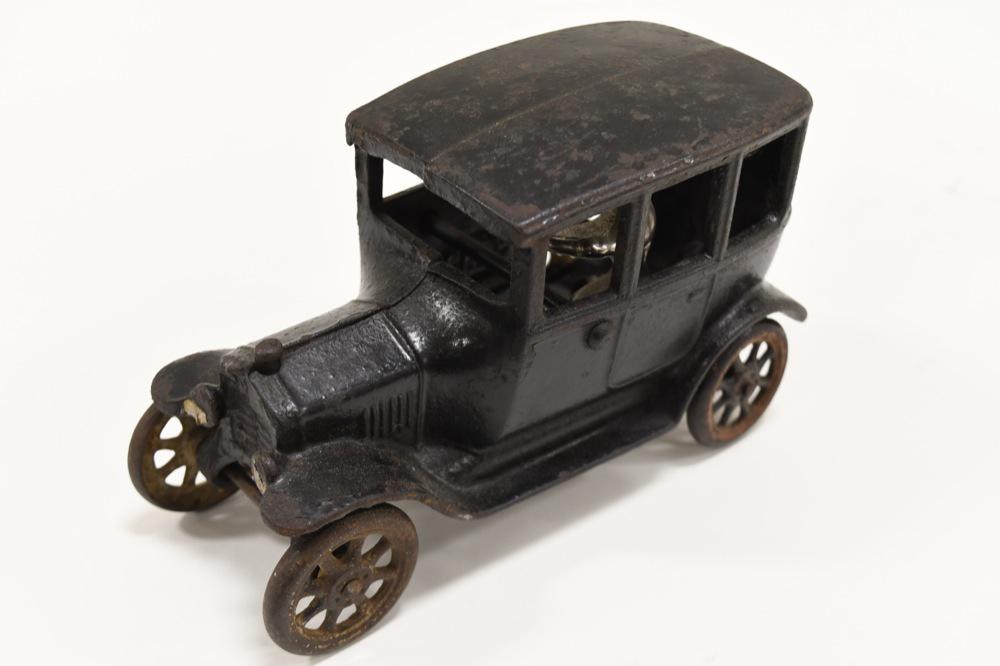 Arcade Model "T" Sedan (1 of 6)