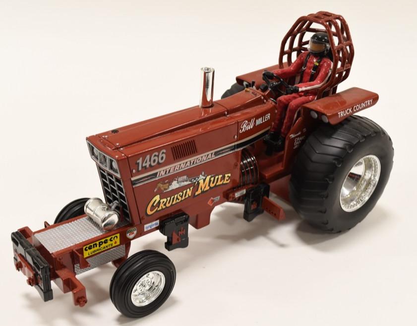 1/16 SpecCast International 1466 Cruisin Mule (1 of 4)