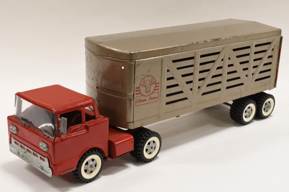 structo livestock truck