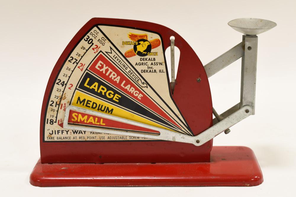 Vintage Dekalb Promotional Egg Scale (1 of 3)