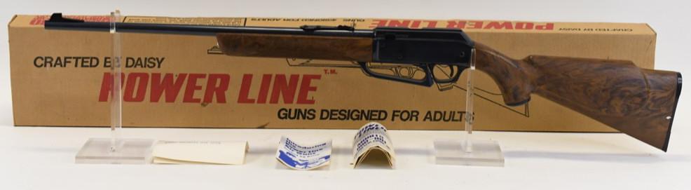 Vtg Daisy Powerline 880 Pneumatic Air Rifle In Box: Nice vintage Daisy Powerline 880 Pneumatic pump-up BB and .177 cal pellet air rifle in box . Rifle is in excellent condition with light wear from use and age. Comes in original box with booklets. Unte