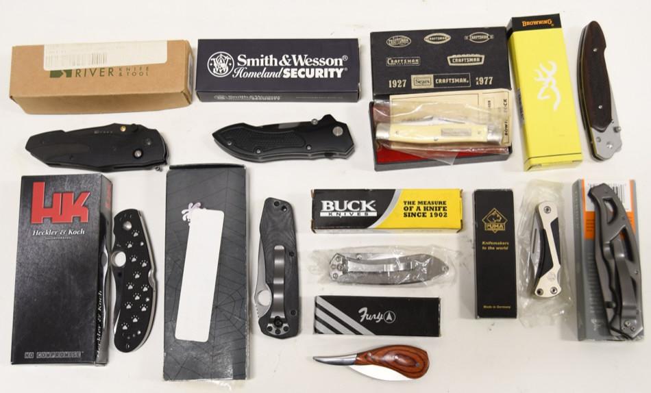 Lot Of Folding Knives In Boxes (1 of 6)